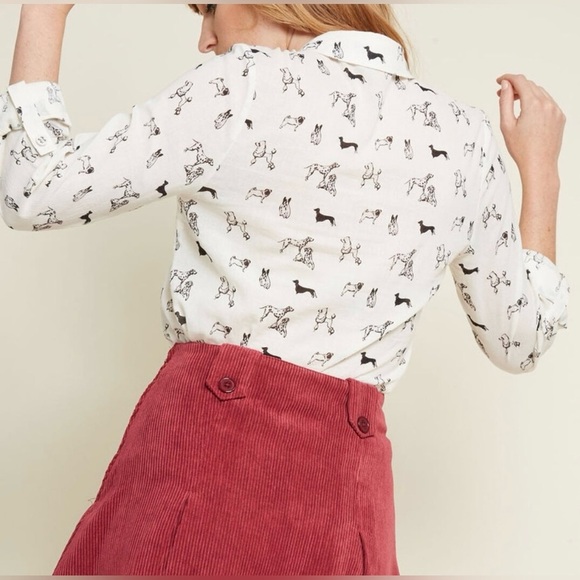 NWOT MODCLOTH Twist on Simple Cotton Oxford Top in Dogs 100% Cotton - Picture 2 of 8